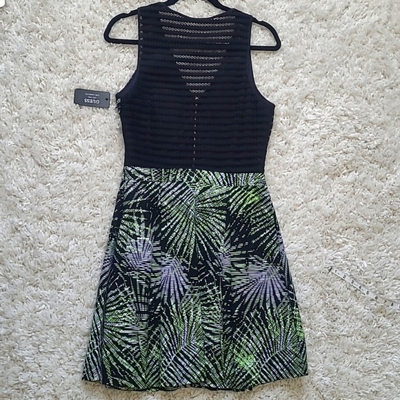 Guess Illusion Stripe Palm Print Fit & Flare Mini Dress w/ Crochet Back Womens 8 - Picture 3 of 16
